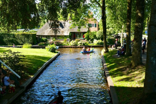 Luxury Business Transfers Giethoorn