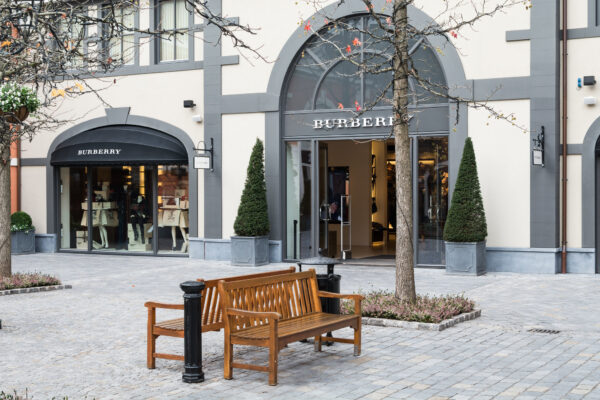 Luxury Business Transfers Roermond Outlet