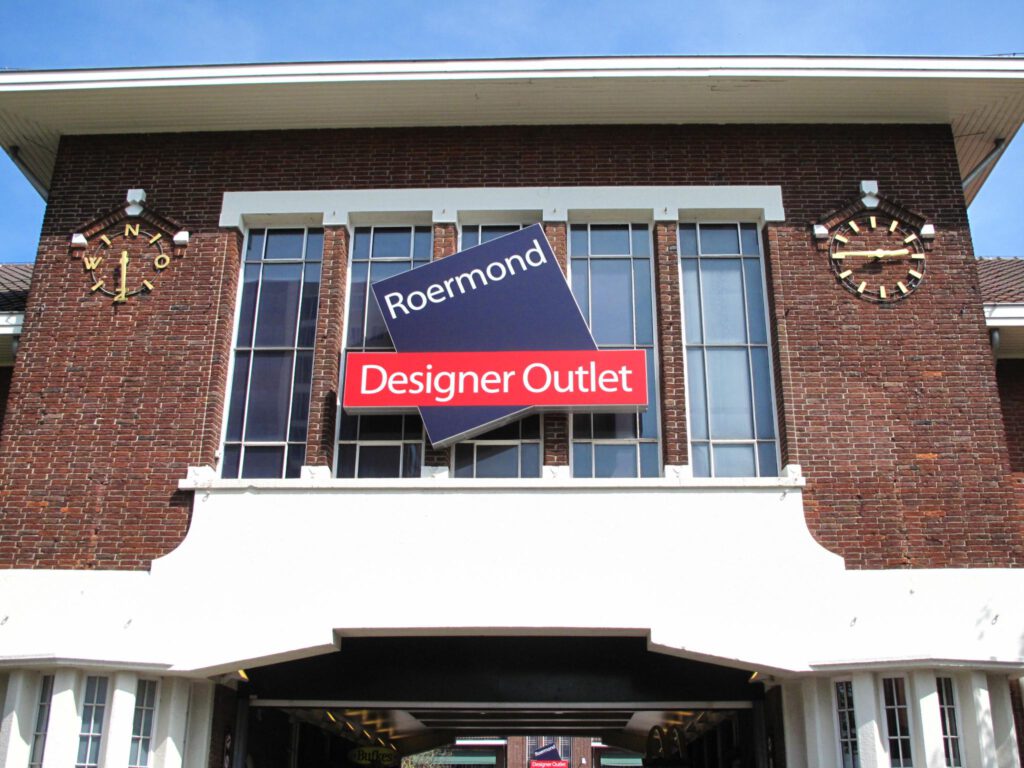 Luxury Business Transfers Roermond Outlet